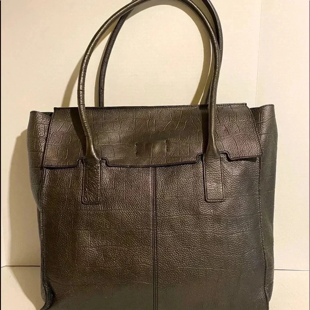Banana republic metallic grey leather bag